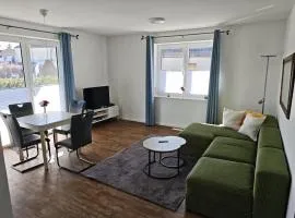 3 Zimmer Neubau Apartment mit Terrasse