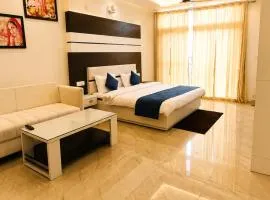 Hote Haya King View & Restaurant With Parking