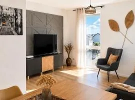 AMAO-Grey - Spacious Family Apartment - 6 Guests - Parking