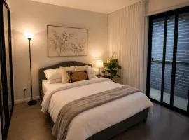 Furnished Luxury Modern Home, Near Airport, Ergonomic Workspace, Can customise