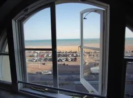 Two Bed Flat Sea view Old town Hastings