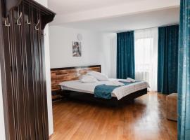 Abigarrado, hotel din Rucăr