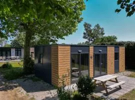 Cube 16 I stijlvol en licht 4 persoons chalet