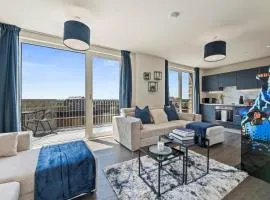 Stylish Retreat 2BR 2BA Sleeps 8 4 Stops Wembley