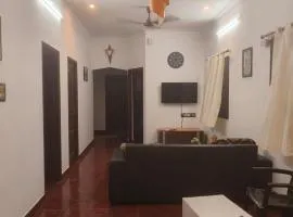 Vaisnika's Villa and HOMESTAY
