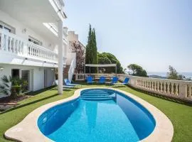 Villa Blanca Amazing views