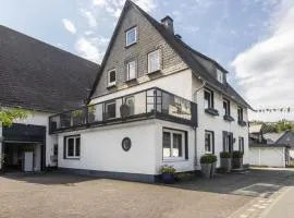 Haus mit 12 Schlafzimmern, 8 Bäder