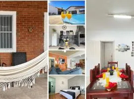 Casa terrea perfeita 100 m da praia do Arpoador, com piscina, aquecida churrasqueira, ar condicionado e 4 quartos