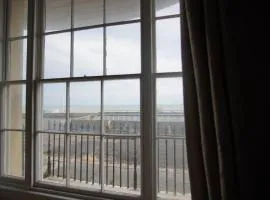 Two bedroom ground floor sea view apartment