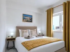 Peniche Town & Beach Stay