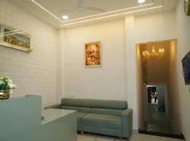 Hotel Grand Royal Sandhu