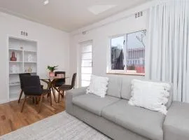 Bright 2 Bedroom Escape