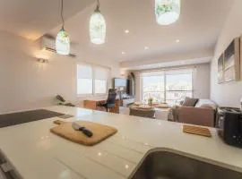 Modern Apt in Marsaskala | Near Seafront & Beaches