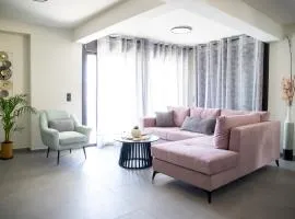 Ampotis Luxury Apartment