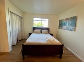 Charming studio one mile from beach