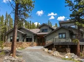 34 Acre Escape Games Hiking Pool Table Bicycles