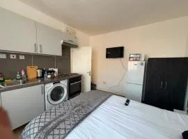 Raynes park family apartment