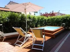 Casamare 5 adulti 2 camere 2 Bagni Piano terra Piscina idromassaggio