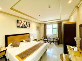 فندق اورا, hotel a Khamis Mushayt