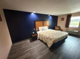 Paradise Inn & Suites