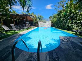 Ballena Rey Hotel, hotell i Uvita