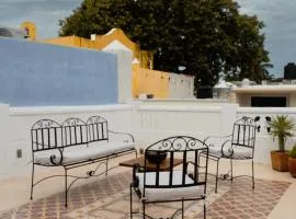 Authentic Colonial & Central