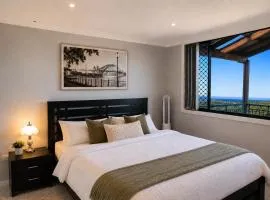 Ocean-View Retreat for Family Getaways Wollongong