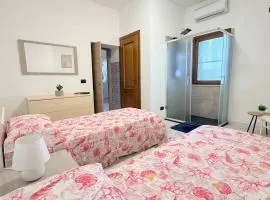 Podere 48 - Relax vicino Sabaudia con doccia walk in in camera