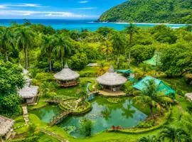 Cabañas El Paraíso I Frente al Mar en Sapzurro