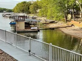 Ground Floor! Lakefront! Pool! ! Convenient Fishing! STAIRS OPTIONAL!