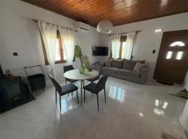 The Mulberry House Seaside - Beachfront Holiday Home