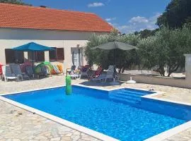 Kuća za odmor Mira blizu Biograda na moru