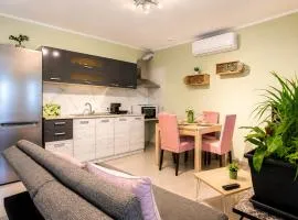 Goldtown House