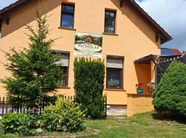 Nicholas Apartment-Turinger Wald