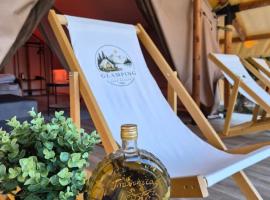 Glamping Lake Escape, hotel a Virpazar