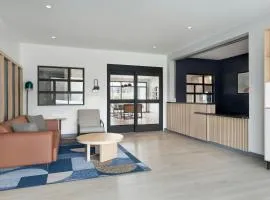 StudioRes by Marriott Fayetteville West