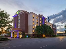 Holiday Inn Express & Suites Indianapolis Dtn-Conv Ctr Area by IHG, hotel in Indianapolis