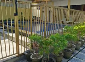 KJ Inn Family Room 7