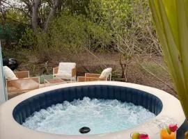 Ambiance chaleureuse, lounge, SPA privé & piscine