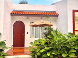 Mersika Teja Beachfront Studio Garden View 10mins Drive to Mersing Jetty TOWN, hotel sa Mersing