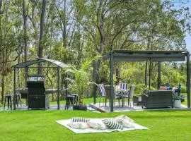 Moorina Haven Retreat foothills of Mt Mee Qld AU
