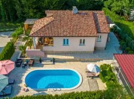 Villa Stella with Pool and Sauna