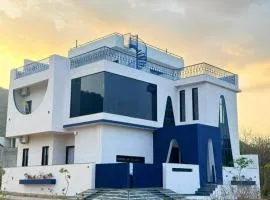The Blue Lagoon Villa Udaipur