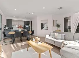 Campbelltown modern home Family Stay
