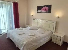 Hotel Imperial Timisoara by JR