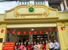 Tân Hiệp 2 Hotel, хотел в Bùi Tiếng