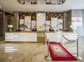 The Long Red Hotel Daye Huangshi