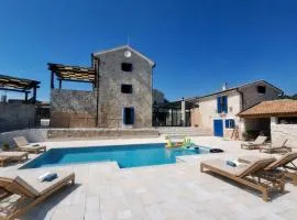 Sarini dvori by Villas Guide