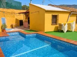 Quaint House in Canillas with Pool
