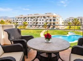 Comfortable Apartment in Almería with Shared Pool - 72 m²
